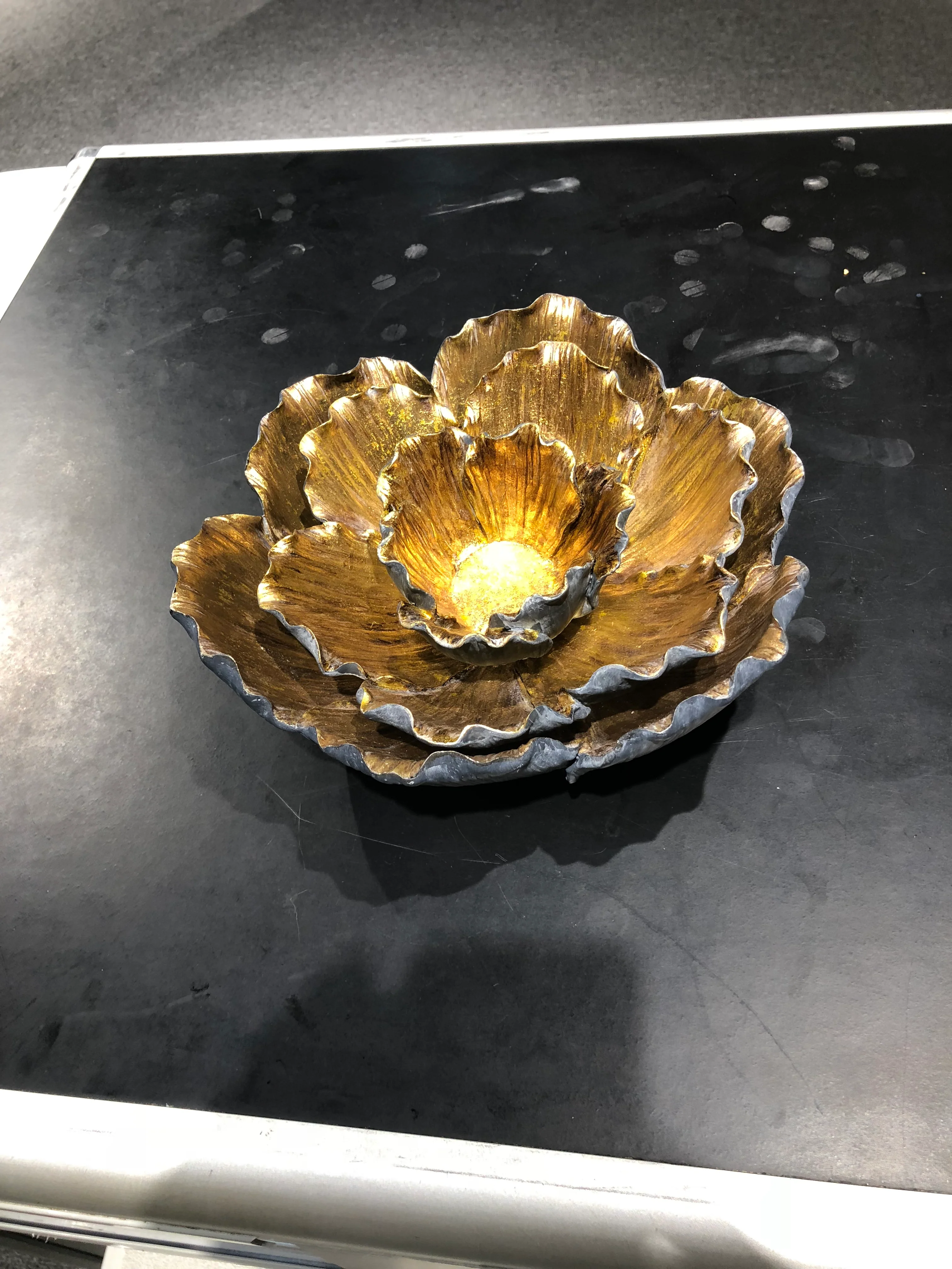 Flower Shaped Set Bowls Black & Gold  with Candle Holder - Image 5