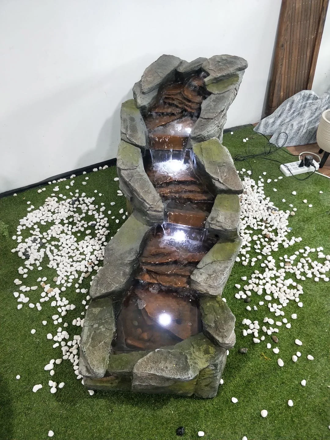 Riviera Cascading River Fountain - Image 4