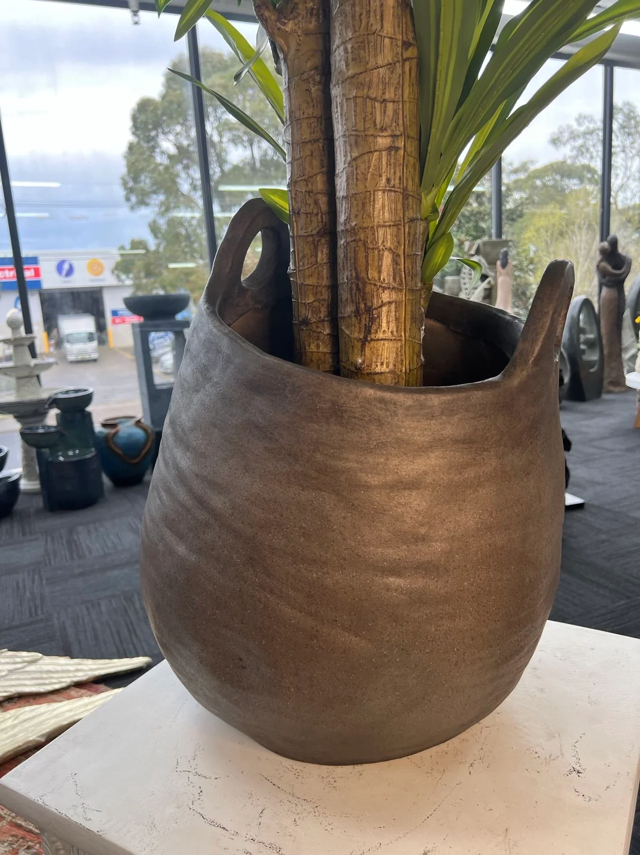 Sahara Basket Planter Outdoor Stone Designer Series Sept 2022 - Image 7